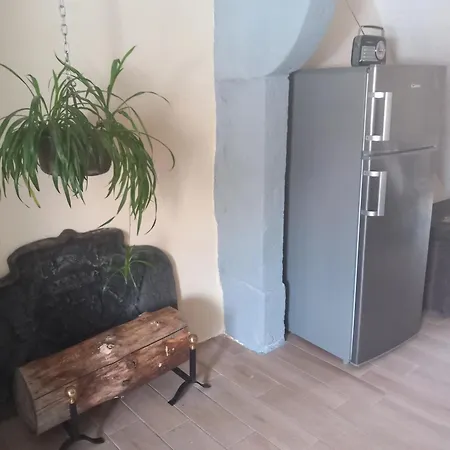 Holiday home L'hirondelle En Auvergne Champs (Auvergne)