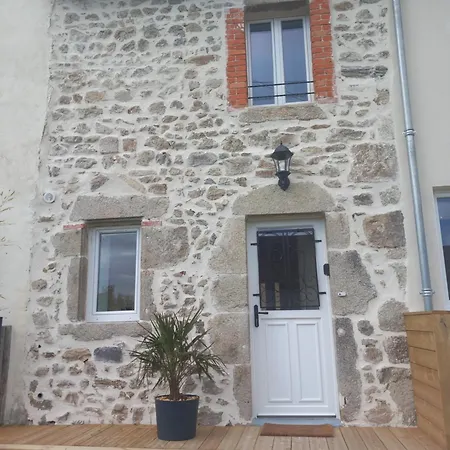 L'hirondelle En Auvergne Dom wakacyjny *